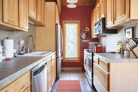 All new high-end kitchenware allows home cooks to prepare proper meals.