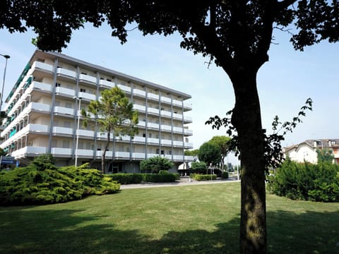 Studio, Multiple Bedrooms, Balcony, City View | Front of property