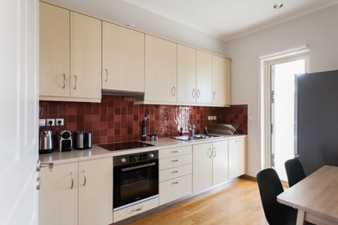 Standard Apartment | Private kitchen | Fridge, oven, espresso maker, coffee/tea maker