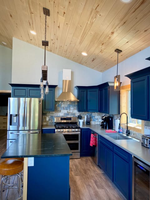 Plenty of counter space to prepare your meals and snacks.