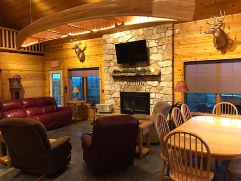 Cabin | Living area