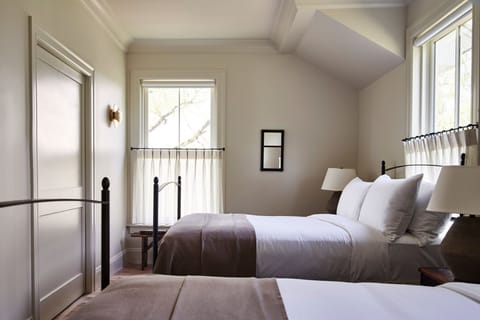 Classic Double Room | Frette Italian sheets, premium bedding, minibar, free WiFi