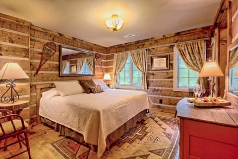 Room (13 Appalachia Room) | Premium bedding, individually decorated, individually furnished