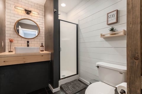 Superior House | Bathroom