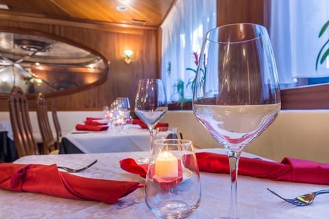 Daily buffet breakfast (EUR 8.00 per person)