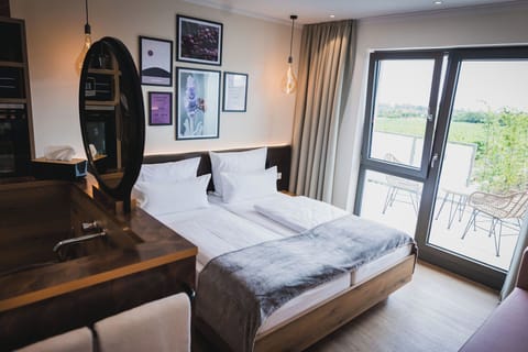 Comfort Double Room, Vineyard View | Hypo-allergenic bedding, minibar, in-room safe, individually decorated