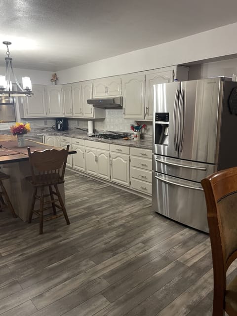 Kitchen gas range top