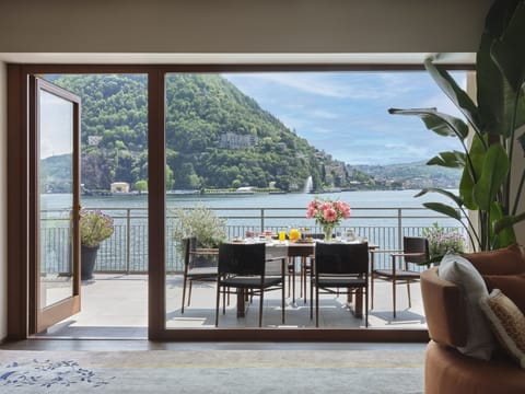 Gran Lago Suite 2 Bedrooms | Lake view