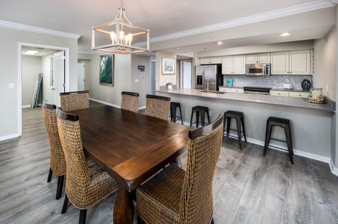 NEW DIGNING ROOM LIGHTING, BAR STOOLS, & KITCHEN COUNTERS!