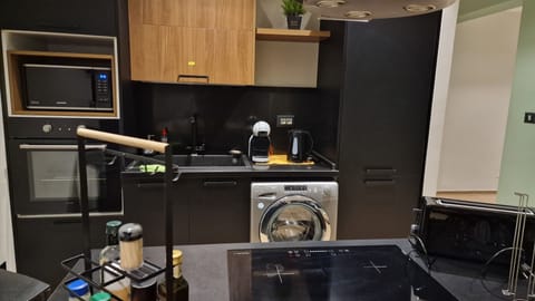 Apartment | Private kitchen | Fridge, microwave, oven, stovetop