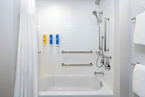 Room, 2 Queen Beds, Accessible, Bathtub (Mobility & Hearing, Bathtub) | Bathroom | Combined shower/tub, eco-friendly toiletries, hair dryer, towels