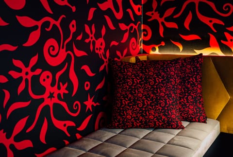 Down comforters, blackout drapes, free WiFi, bed sheets