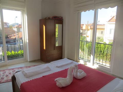 Villa | 4 bedrooms, iron/ironing board, free WiFi, bed sheets