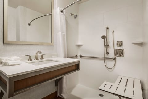 Room, 2 Double Beds, Accessible (Mobility & Hearing, Roll-in Shower) | Bathroom | Shower, free toiletries, hair dryer, towels