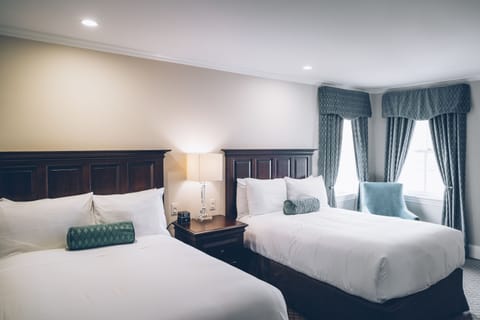 Traditional Room, 2 Double Beds | Premium bedding, down comforters, pillowtop beds, minibar