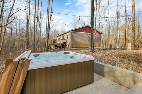 7 person hot tub