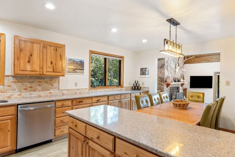 Fully equipped kitchen