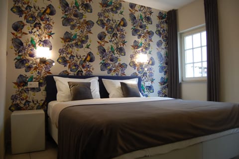 Comfort Double Room | In-room safe, individually furnished, desk, laptop workspace