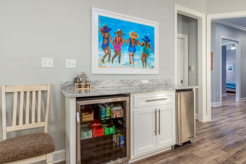 beverage cooler, high-end ice maker