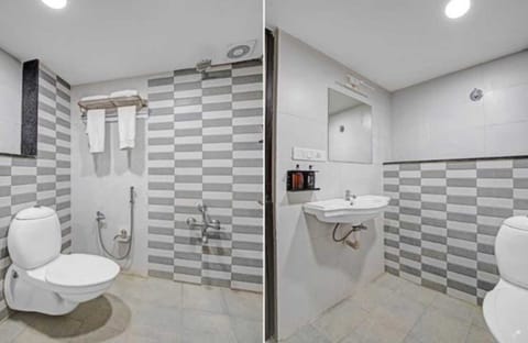 Deluxe Double Room | Bathroom
