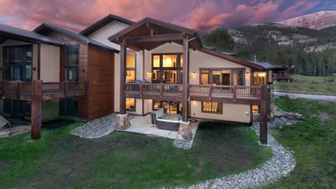 Whispering Pines, rear exterior