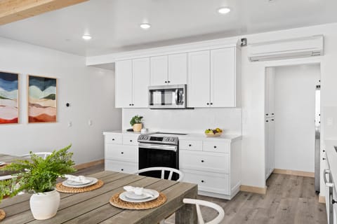 807P-Unit1-Pixer-Pros-San-Diego-Real-Estate-Photography-4