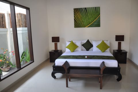 Luxury Villa, 1 Bedroom | Minibar, in-room safe, desk, free cribs/infant beds