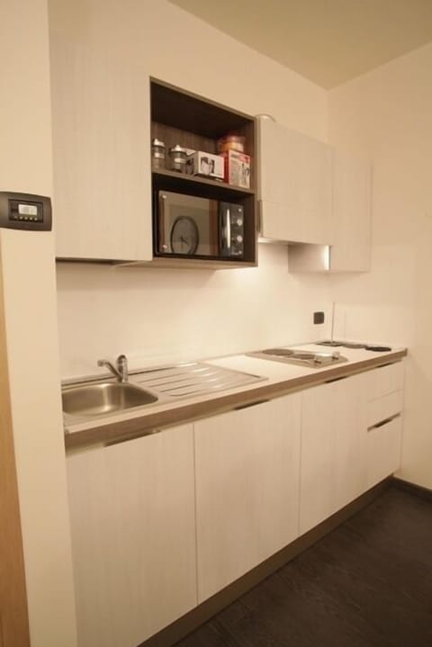 Apartment, 1 Bedroom (4 People) | Private kitchenette | Fridge, microwave, stovetop, dishwasher