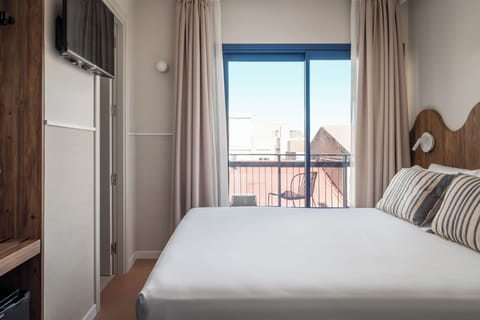 Standard Double Room, Balcony | 1 bedroom, pillowtop beds, desk, laptop workspace