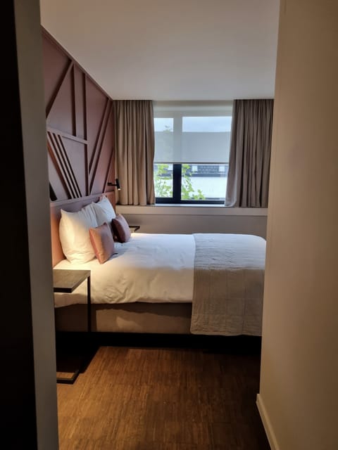 Premium Double or Twin Room | Desk, laptop workspace, free WiFi, bed sheets