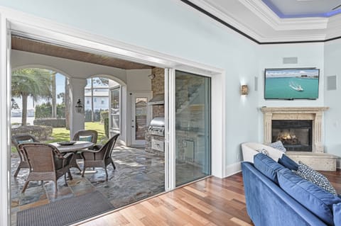 Opens to Grill Kitchen