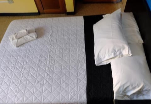 Standard Double Room | Iron/ironing board, free WiFi, bed sheets