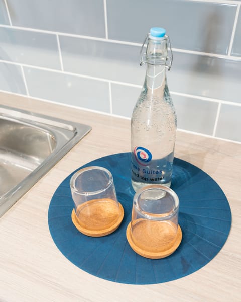 Junior Suite, Non Smoking, Private Bathroom | Private kitchen | Mini-fridge, microwave, stovetop, espresso maker