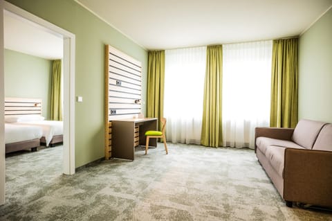 Junior Suite | Desk, free WiFi, bed sheets