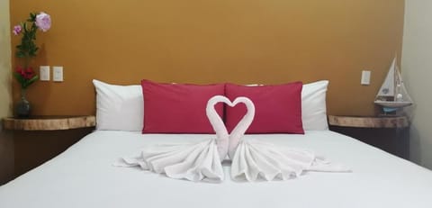 Standard Room | Down comforters, bed sheets