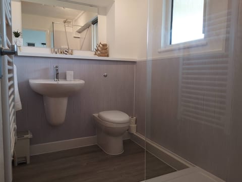 Standard Studio, Private Bathroom | Bathroom