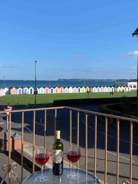 House, Ensuite | Balcony view