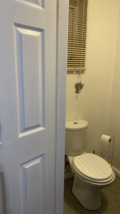 Classic Apartment, Ensuite | Bathroom