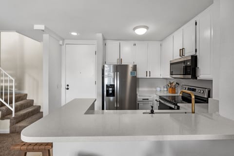 Beautiful renovated kitchen Dec 2024