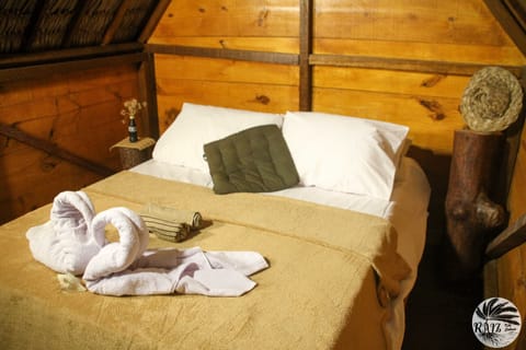 Economy Cabin, 1 Queen Bed, Shared Bathroom, Ground Floor | Free WiFi