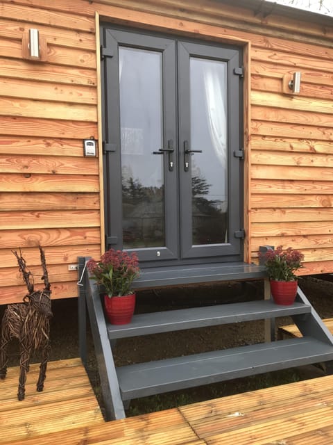 Luxury Room, Private Bathroom | Exterior