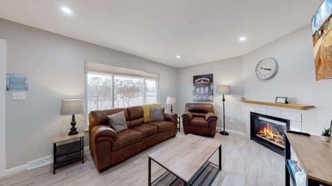 Open Living Room with pull-out sofa