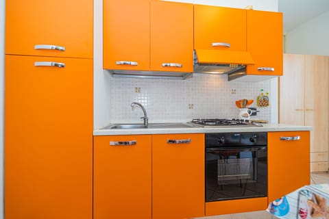 Apartment | Private kitchen | Fridge, oven, stovetop, toaster