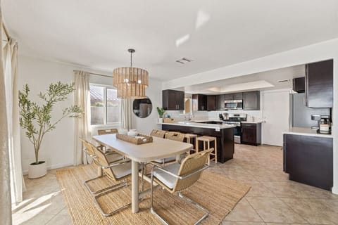 Poolside family vacation rental in Bermuda Dunes by Rather Be Properties