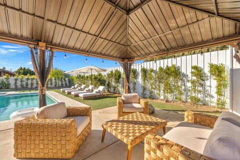 Poolside family vacation rental in Bermuda Dunes by Rather Be Properties
