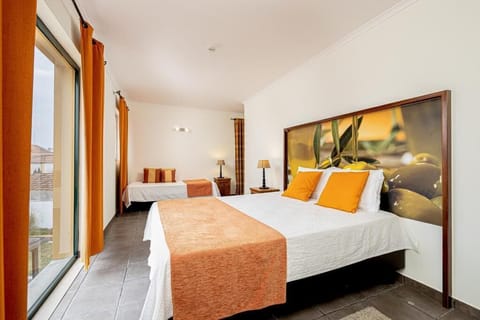 Deluxe Triple Room, 3 Bedrooms | Individually decorated, individually furnished, free WiFi, bed sheets