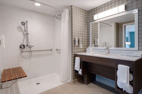Suite, 1 Bedroom, Accessible (Mobility & Hearing, Roll-in Shower) | Bathroom shower