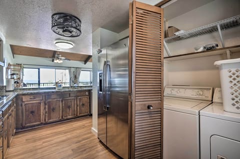 Kitchen | In-Unit Laundry