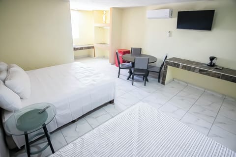 Standard Room (Three beds) | Soundproofing, free WiFi, bed sheets