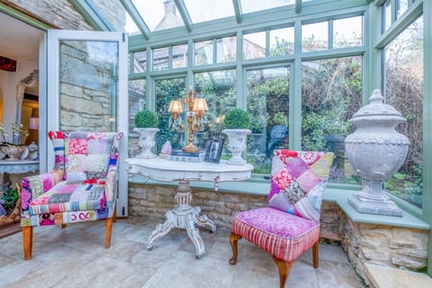 Bag End and Peppercorn Cottage Conservatory - StayCotswold